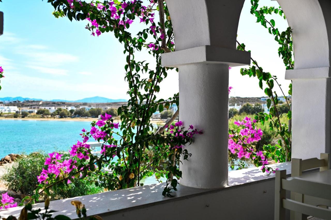 Beachfront Bocamviglies Rooms - Naoussa Bespoke View المظهر الخارجي الصورة