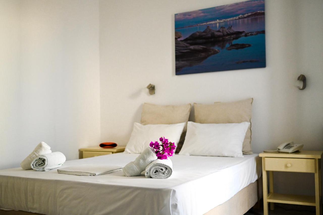 Beachfront Bocamviglies Rooms - Naoussa Bespoke View المظهر الخارجي الصورة