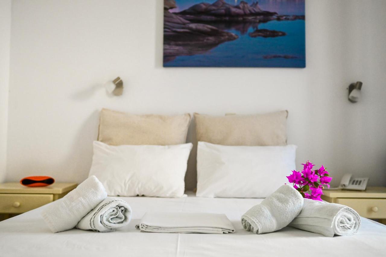 Beachfront Bocamviglies Rooms - Naoussa Bespoke View المظهر الخارجي الصورة