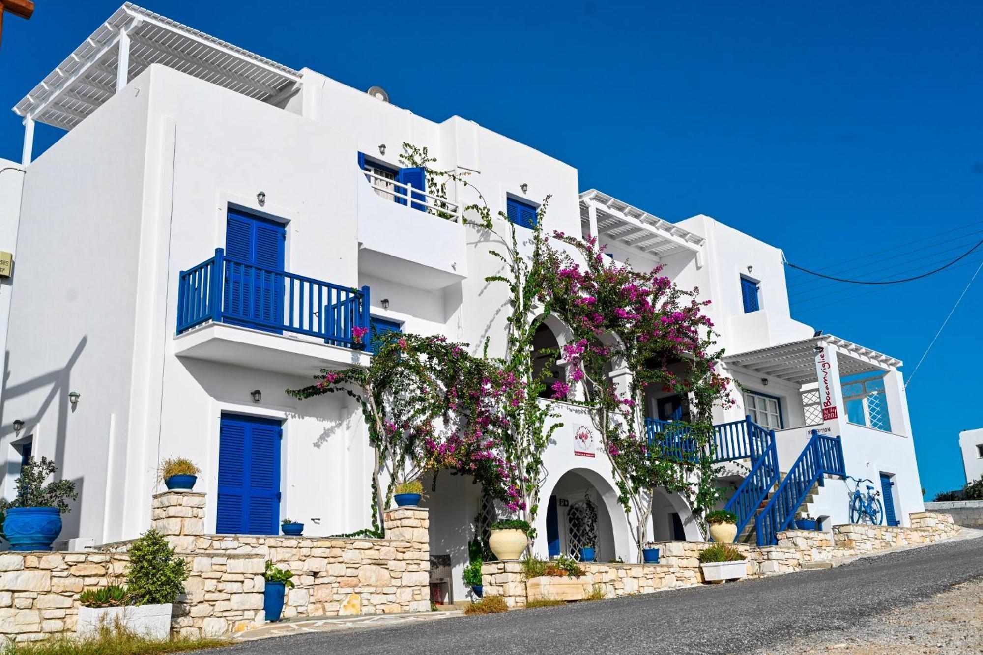 Beachfront Bocamviglies Rooms - Naoussa Bespoke View المظهر الخارجي الصورة